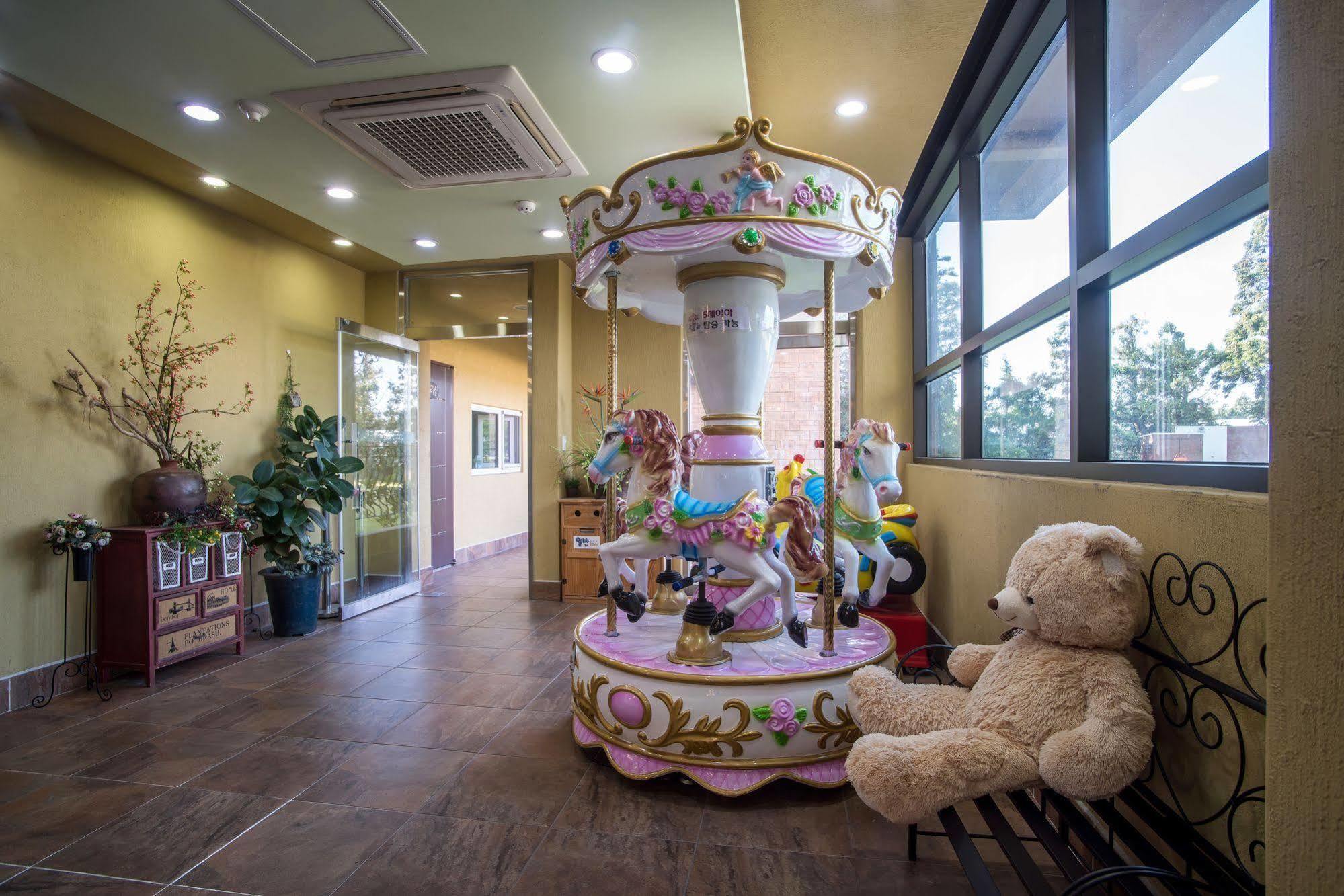 Famille Spa Resort Согвіпо Екстер'єр фото